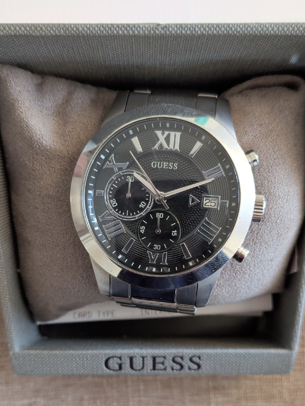⌚ GUESS - Requires Battery Replacement